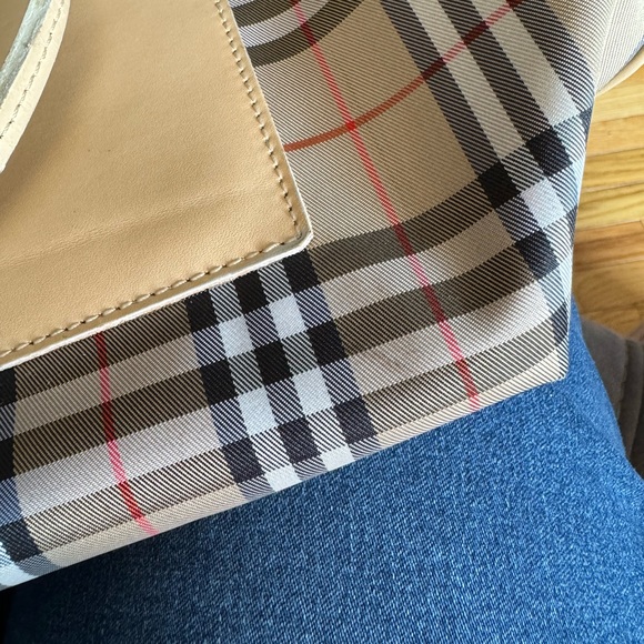 Burberry GUC tote. Beautiful tote with pocket on the front. Couple tiny spots - Picture 9 of 13